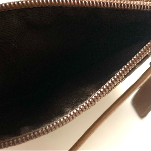 COACH Signature Wristlet Tan Brown Mini Cs Small Clutch - Picture 3 of 3